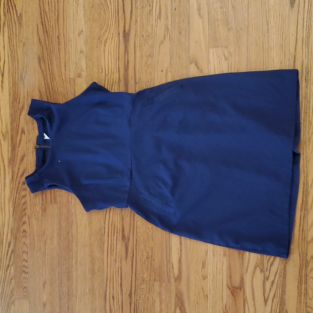 Old Navy sleeveless shift dress, size medium